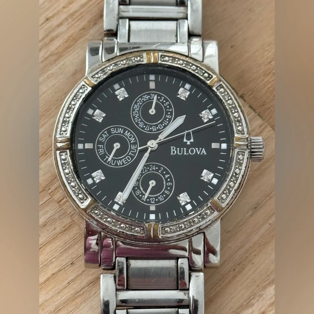 Bulova Diamond Luxury Watch Black Dial Stainless Bracelet Case Diamond Bezel